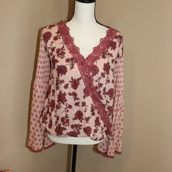 "TAYLOR & SAGE" Engineered Printed Wrap Long Sleeve Top SZ L - Picture 1 of 7